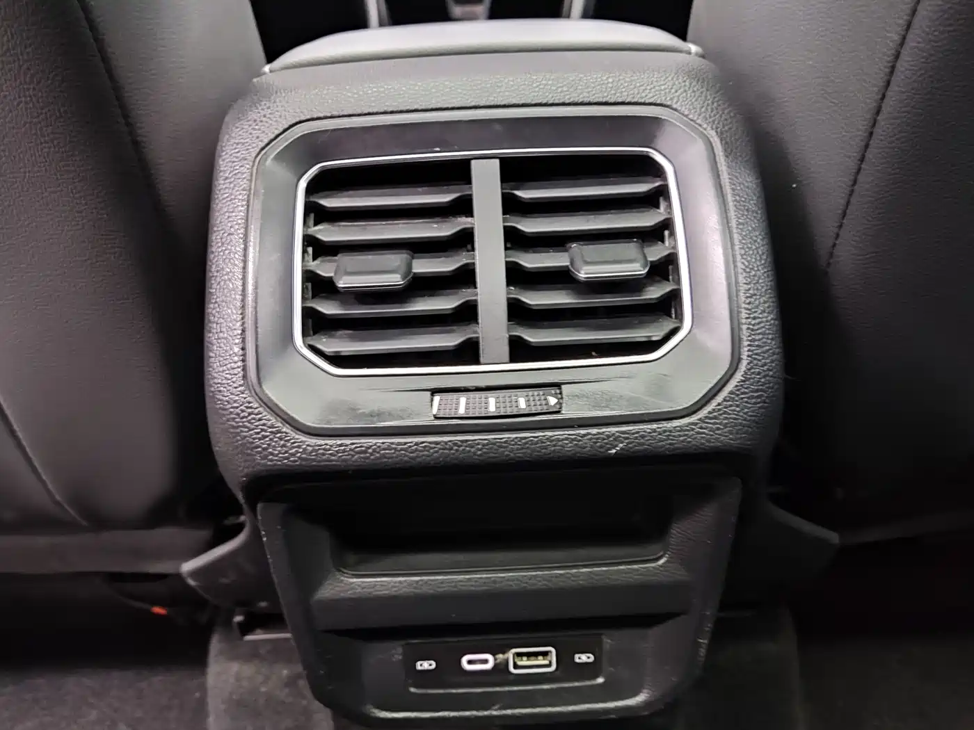 Volkswagen Tiguan L 2023 280TSI 2WD Trend Limited Edition фото 15