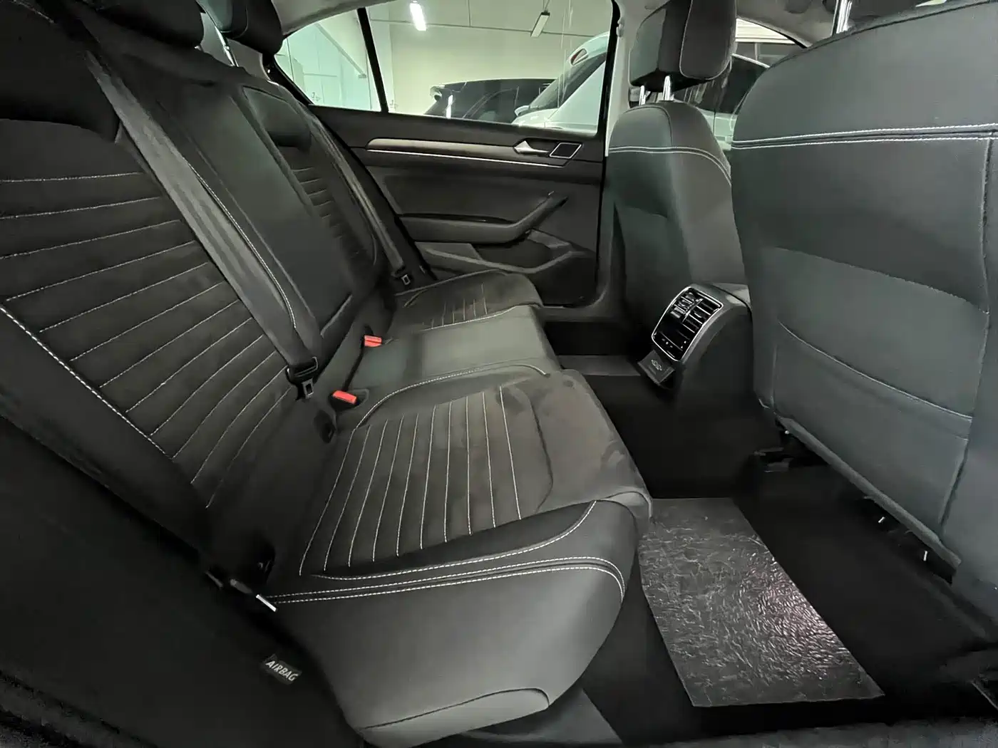 Volkswagen Magotan 2020 330TSI DSG Luxury фото 17