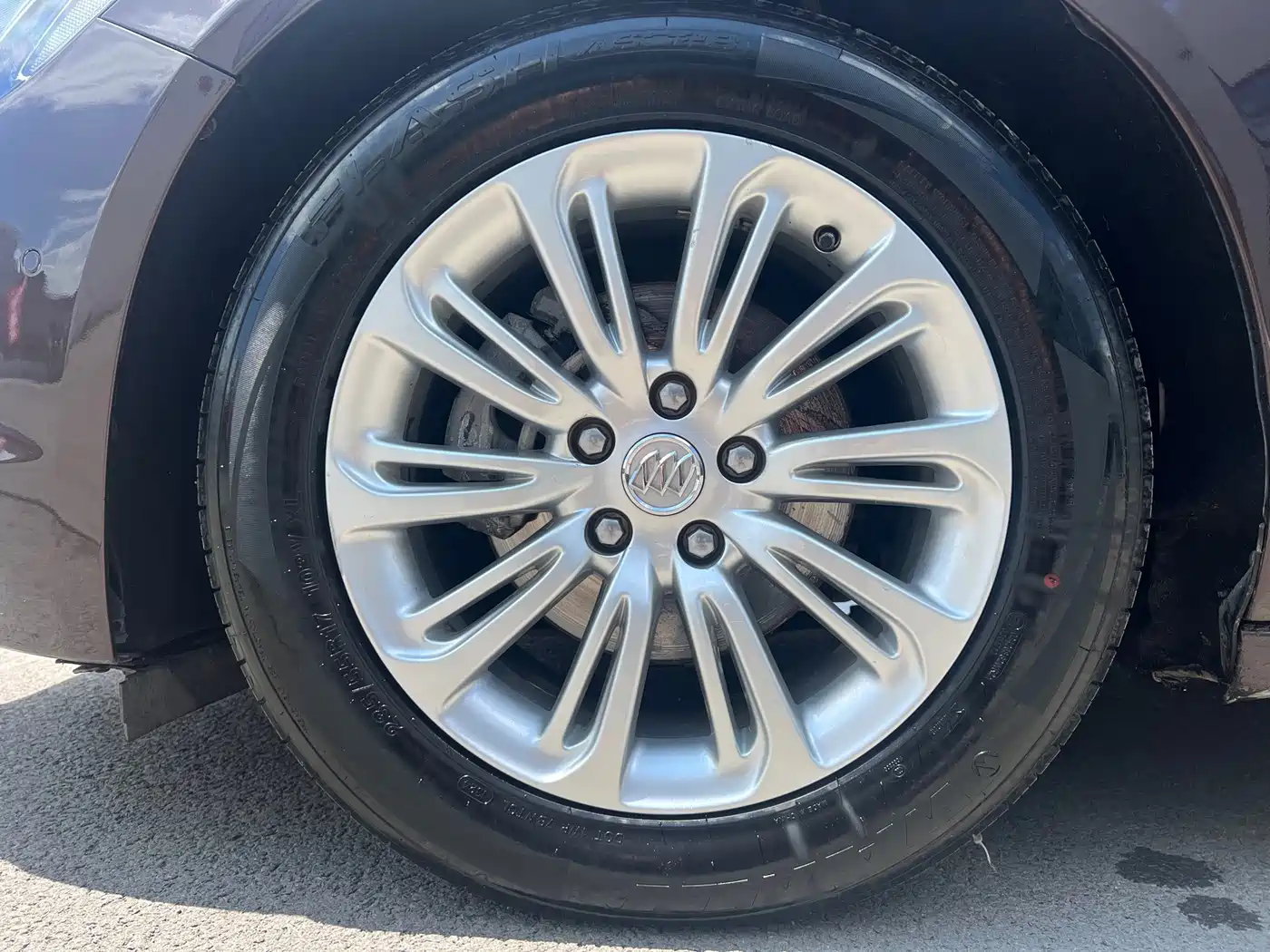 Фото 16 - Buick LaCrosse