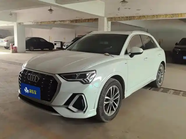 Audi Q3 35 TFSI, Актив, Спорт
