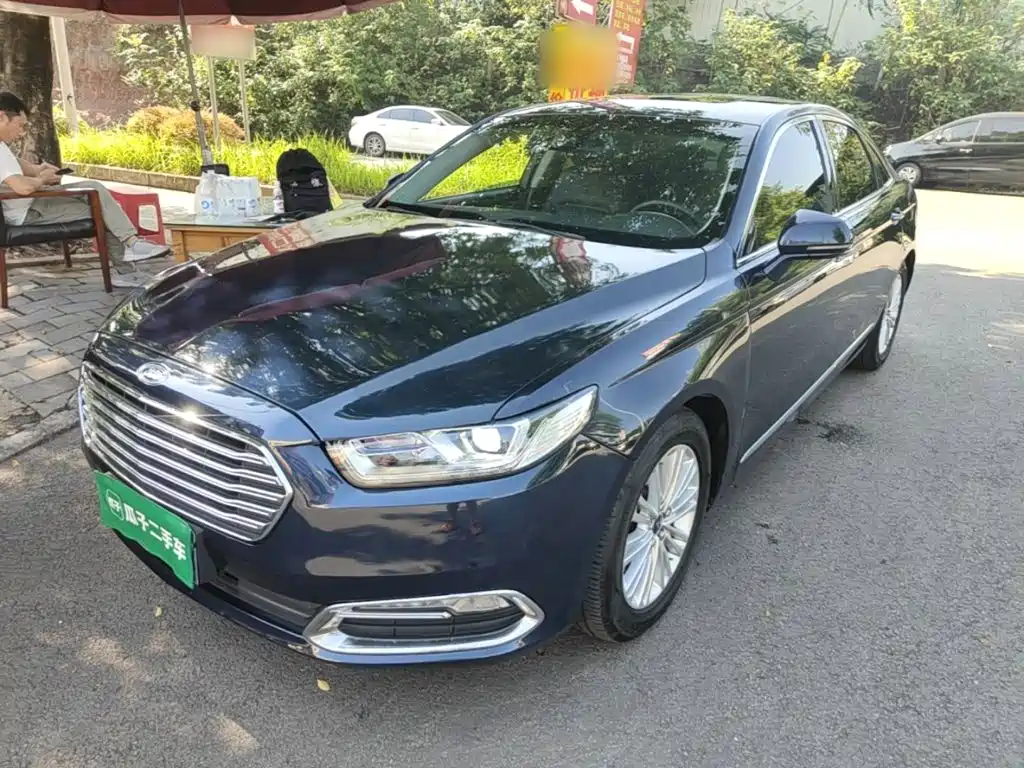 Фото 1 - Ford Taurus