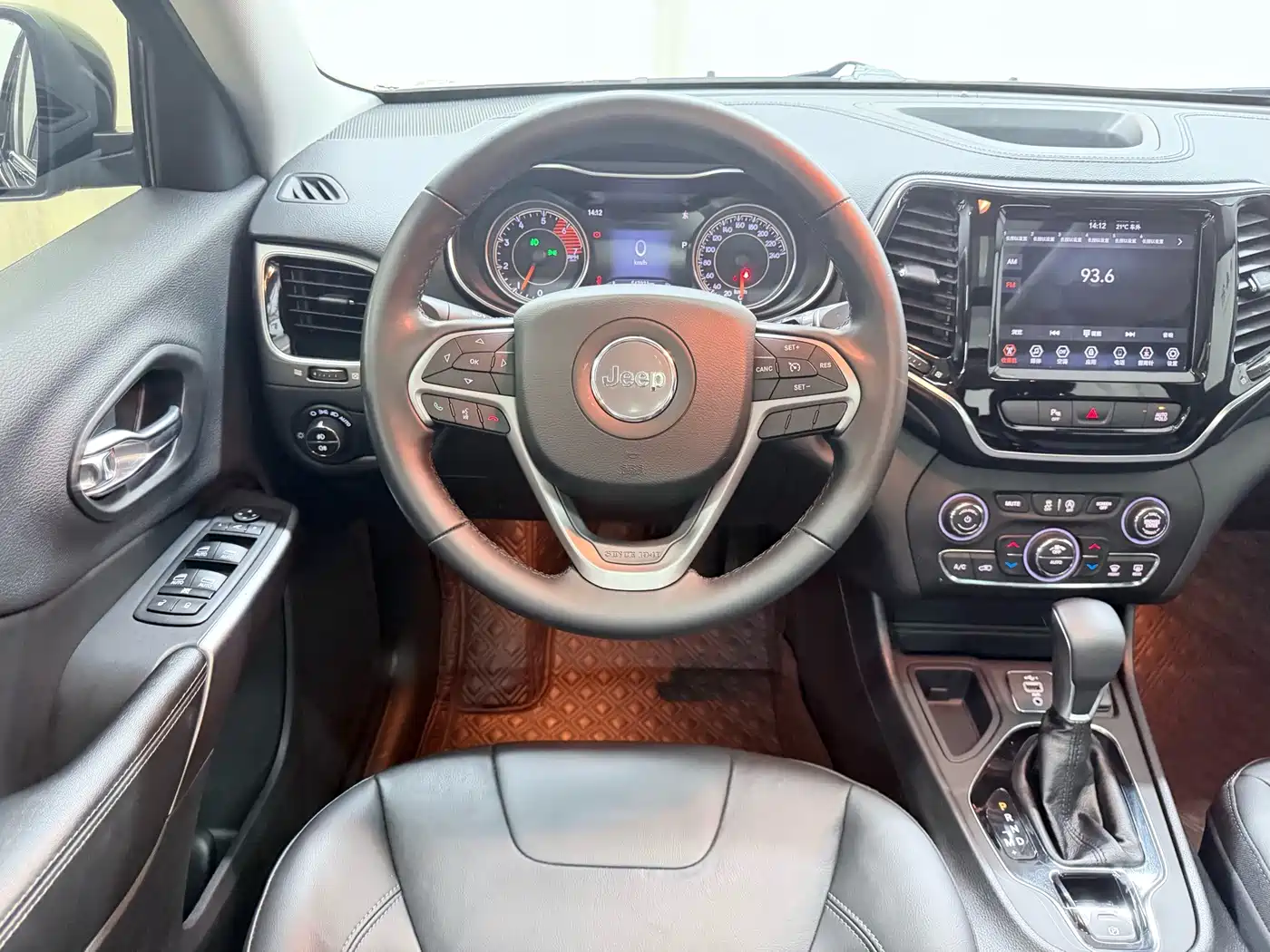 Jeep Cherokee 2021 2020 2.0T 2WD Leading Edition