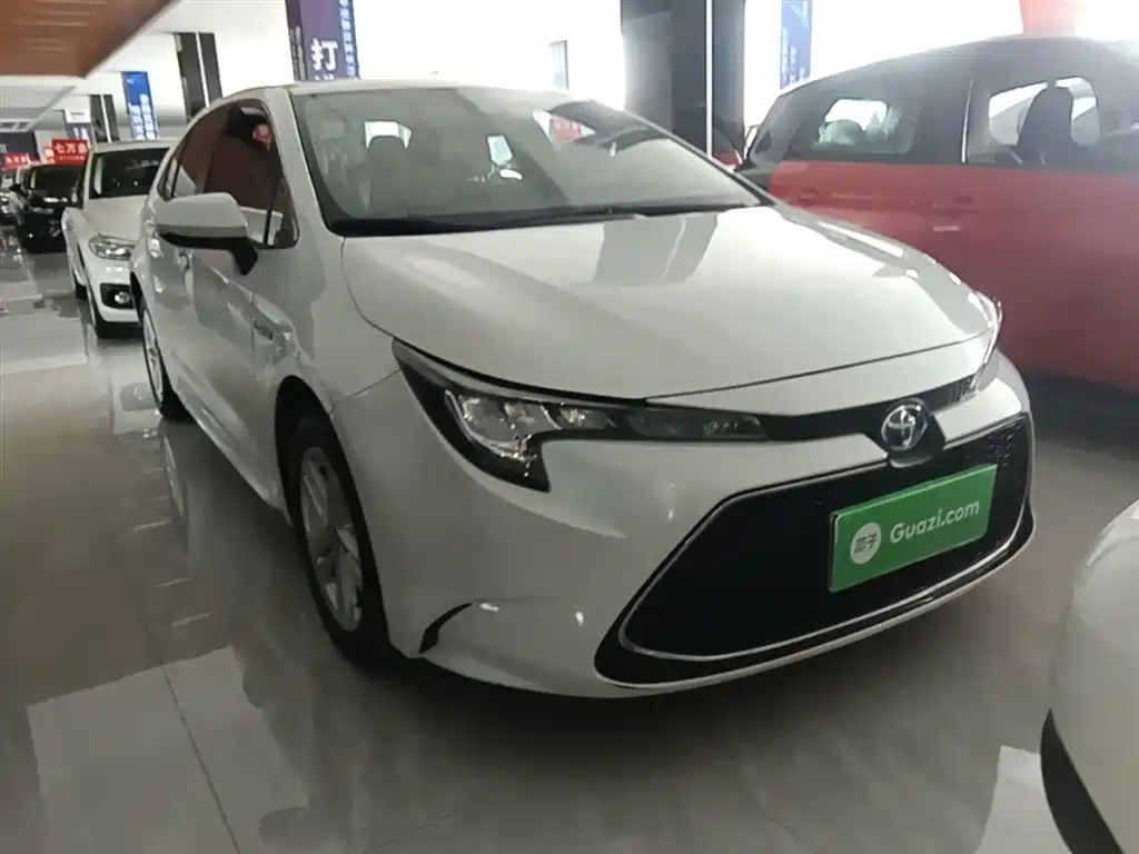Toyota Levin 2021 Dual Engine 1.8H E-CVT Luxury Edition фото 4