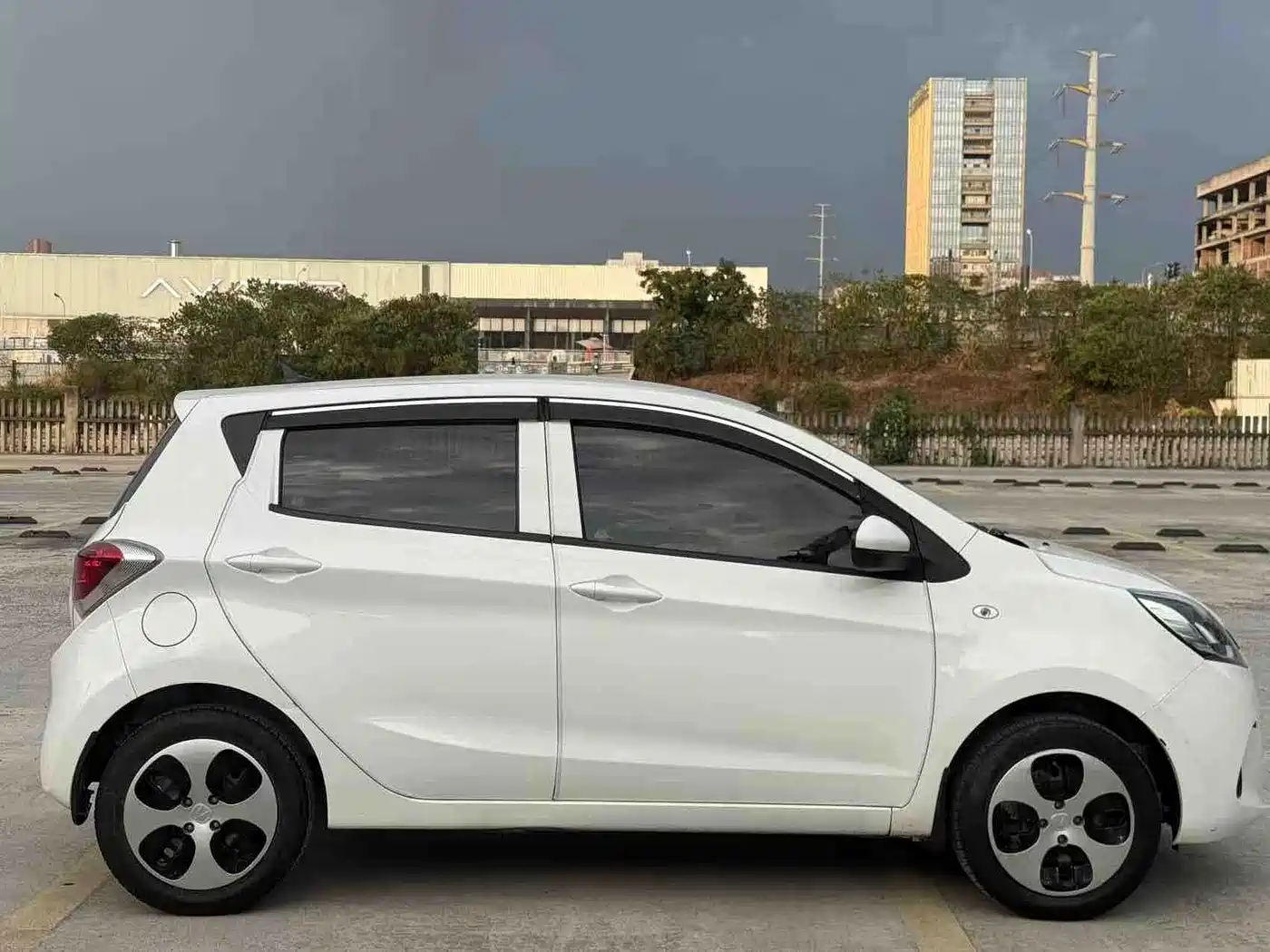 Changan Benben E-Star 2021 2021 National Edition Heartjoy LFP (31.86kWh)