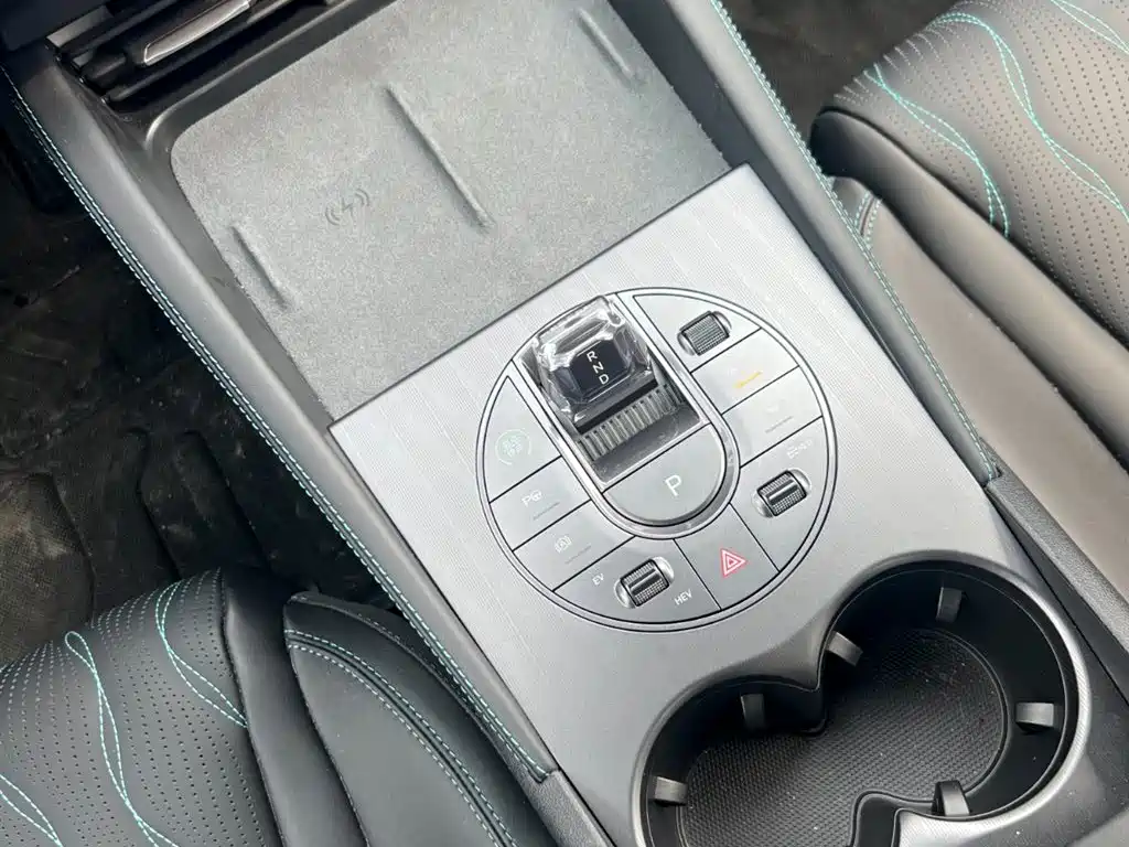 BYD Seal 06 New Energy 2025 DM-i Smart Drive Edition 120KM Flagship фото 16