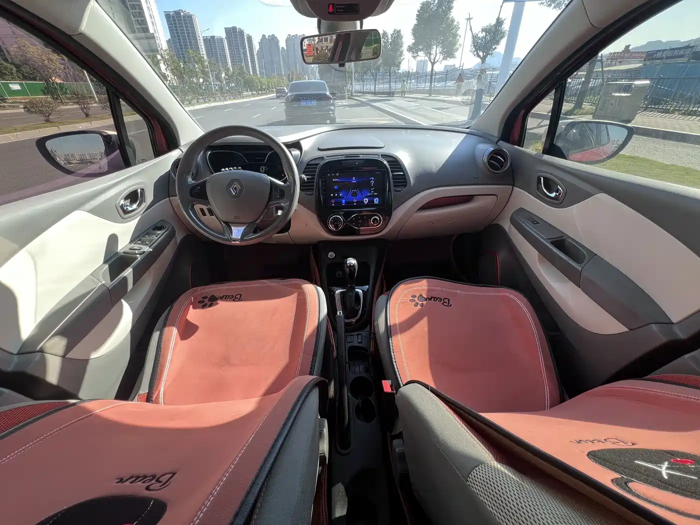 Renault Captur 2017 2015 1.2T Automatic Comfort Edition