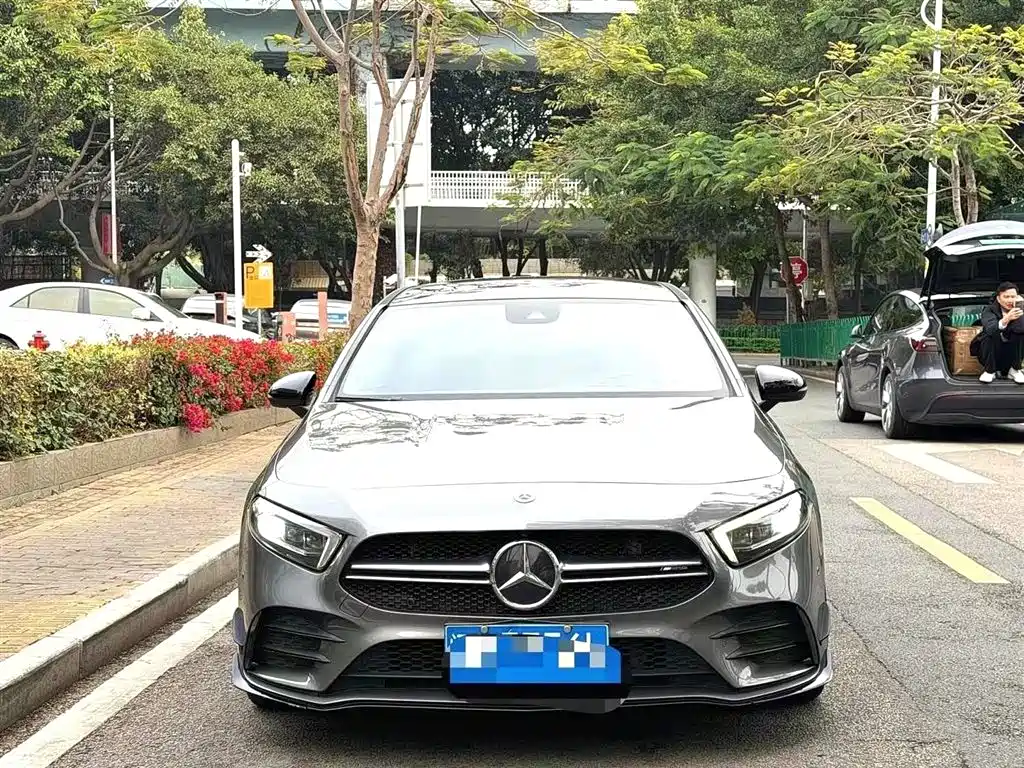 Mercedes-Benz A-Class AMG 2022 AMG A 35 L 4MATIC фото 2