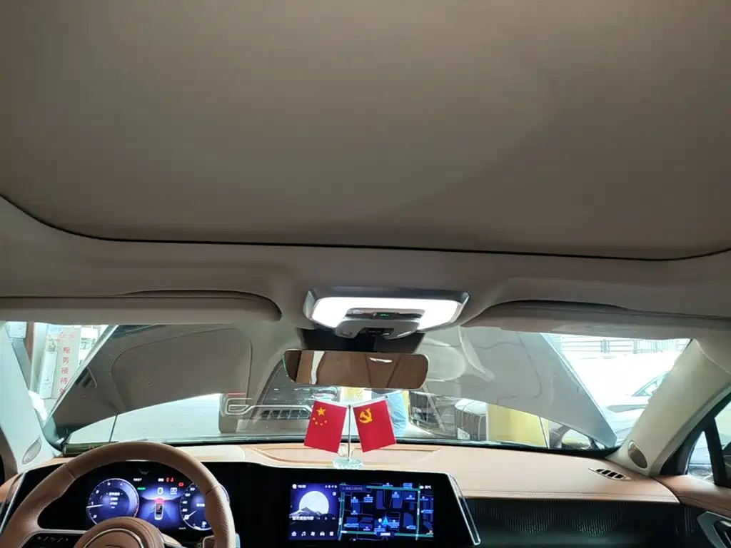 Hongqi H9 2025 Facelift 2.0T 2WD Flagship Luxury Business Edition 5-seater фото 18