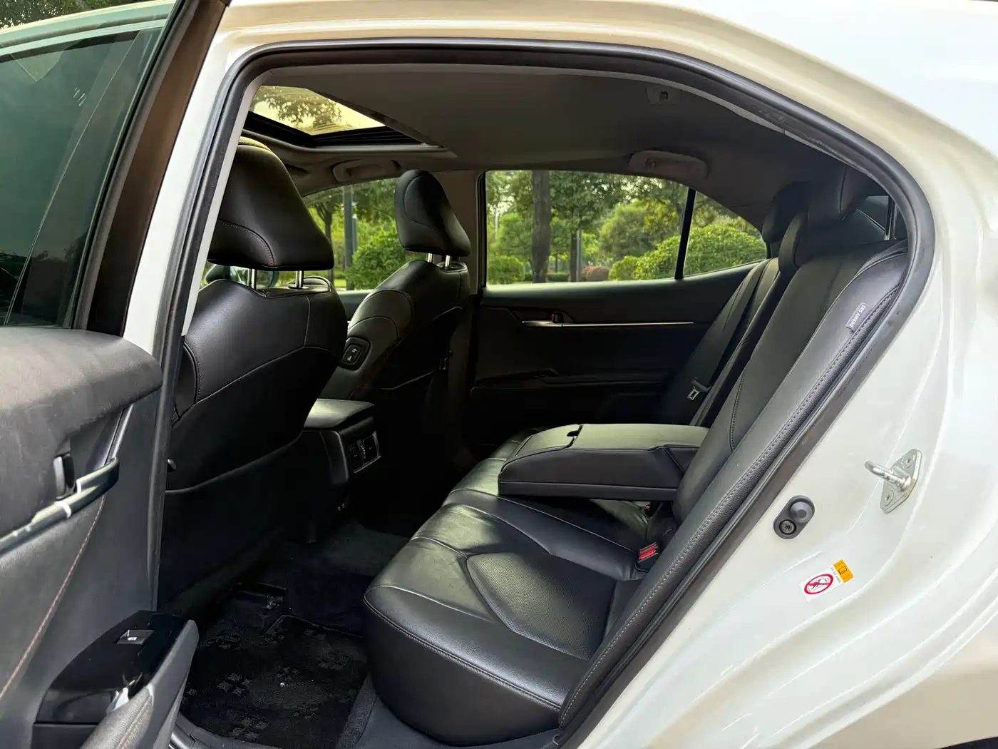 Toyota Camry 2018 2.0G Luxury Edition фото 5