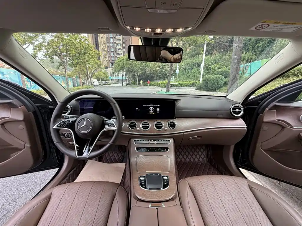 MERCEDES-BENZ E CLASS