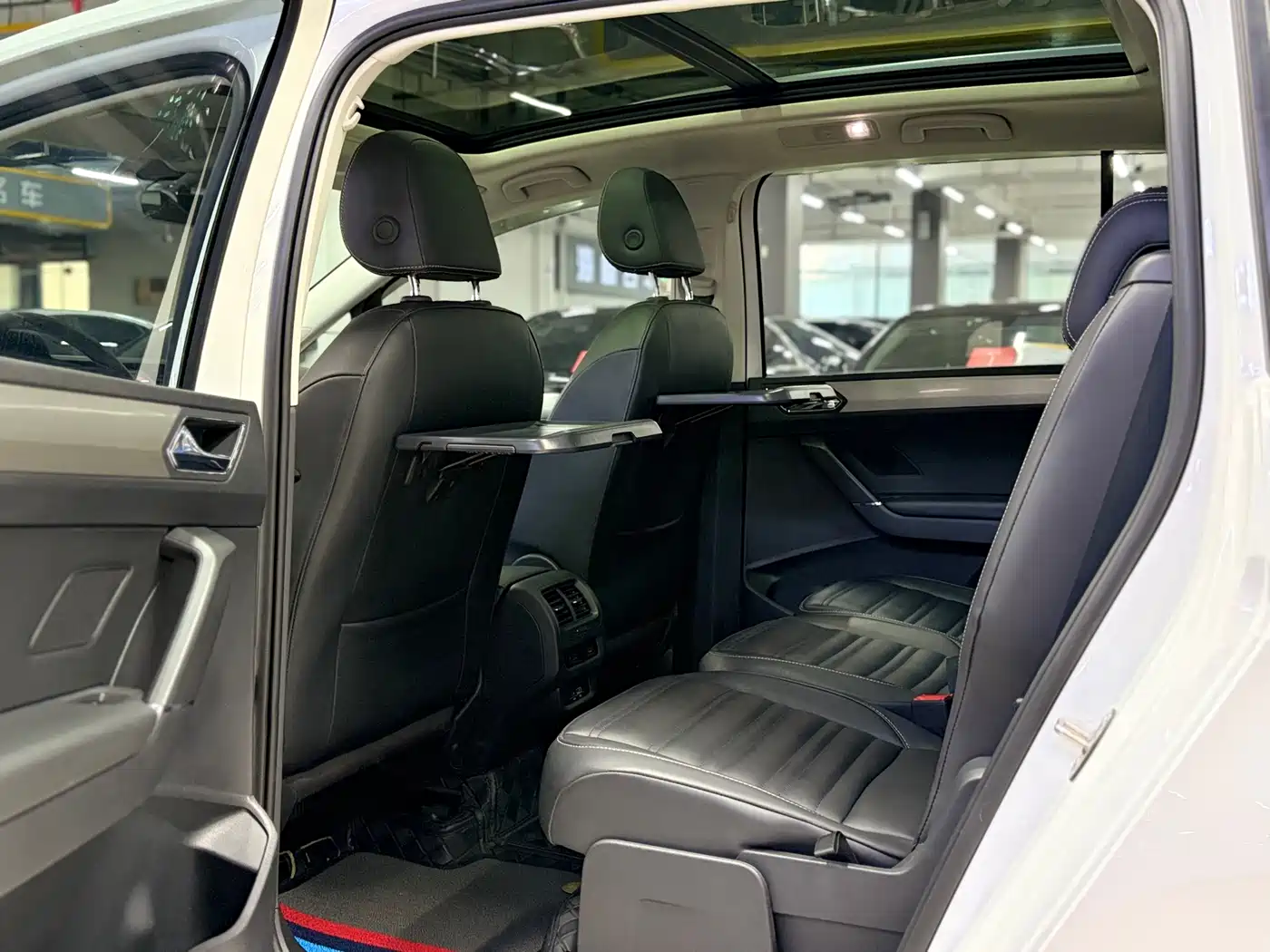 Volkswagen Touran 2021 Touran L 280TSI DSG Comfort Edition 7-seater фото 5