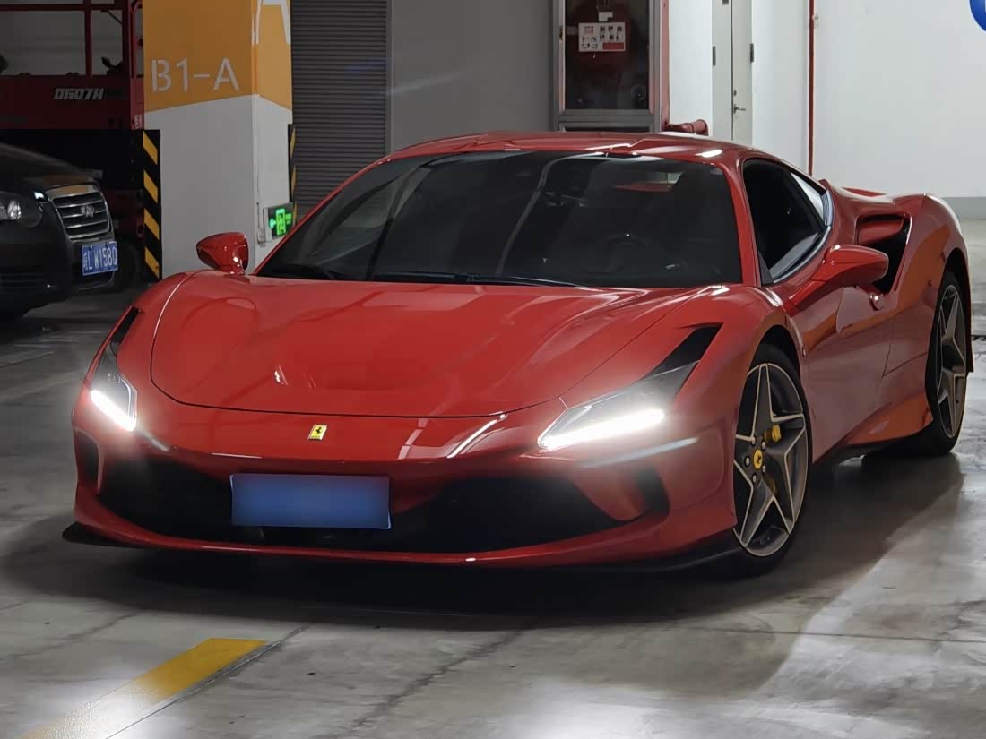 Ferrari F8