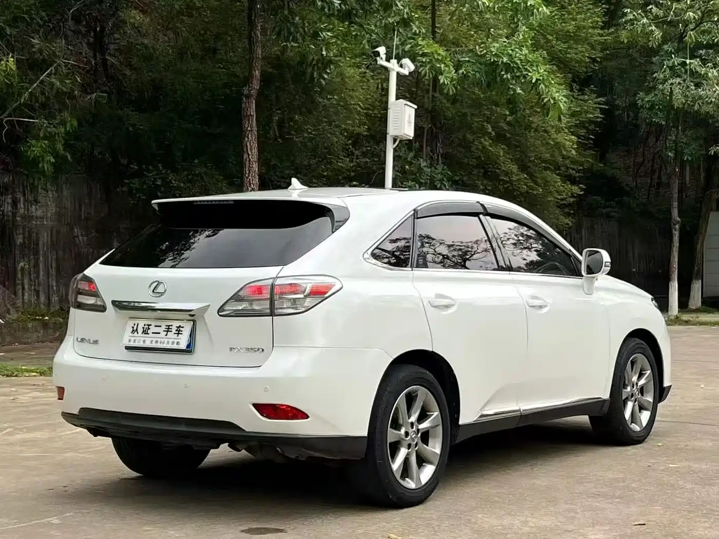 Lexus RX Classic 2009 Model 350 Luxury Edition фото 10