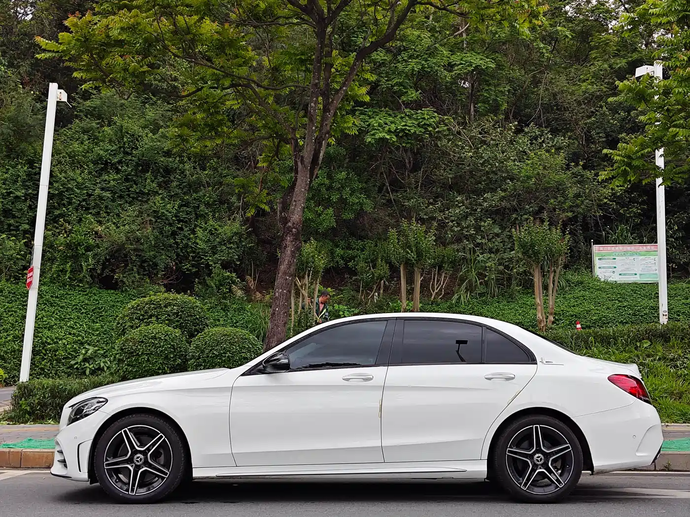 Mercedes-Benz C-Class 2021 C 260 L Sport Starry Exclusive Edition фото 4