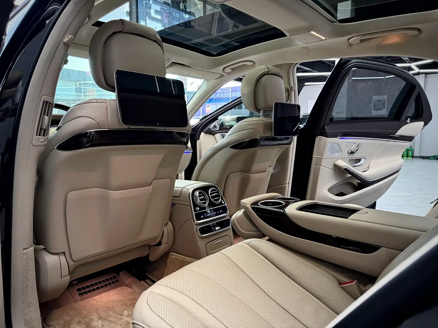 Mercedes-Benz S-Class 2019 S 350 L Premium Ultimate Edition фото 11