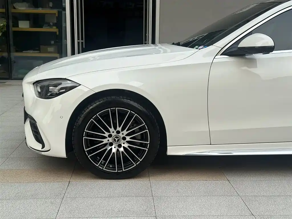 Mercedes-Benz C-Class 2025 Facelift C 260 L Sport Edition фото 20
