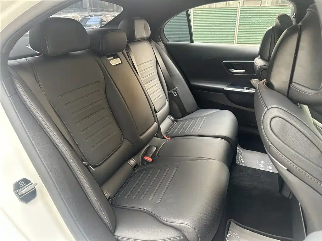 Mercedes-Benz C-Class 2025 Facelift C 260 L Sport Edition фото 25