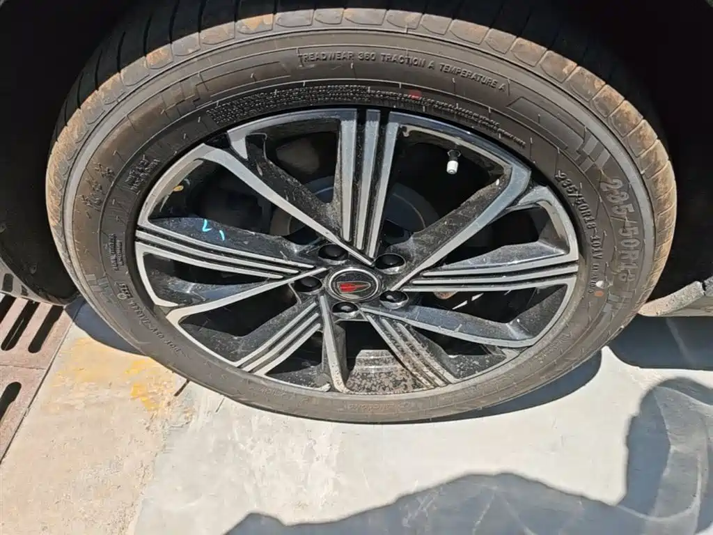 Hongqi H5 PHEV 2025 130 Super Hybrid Edition фото 23