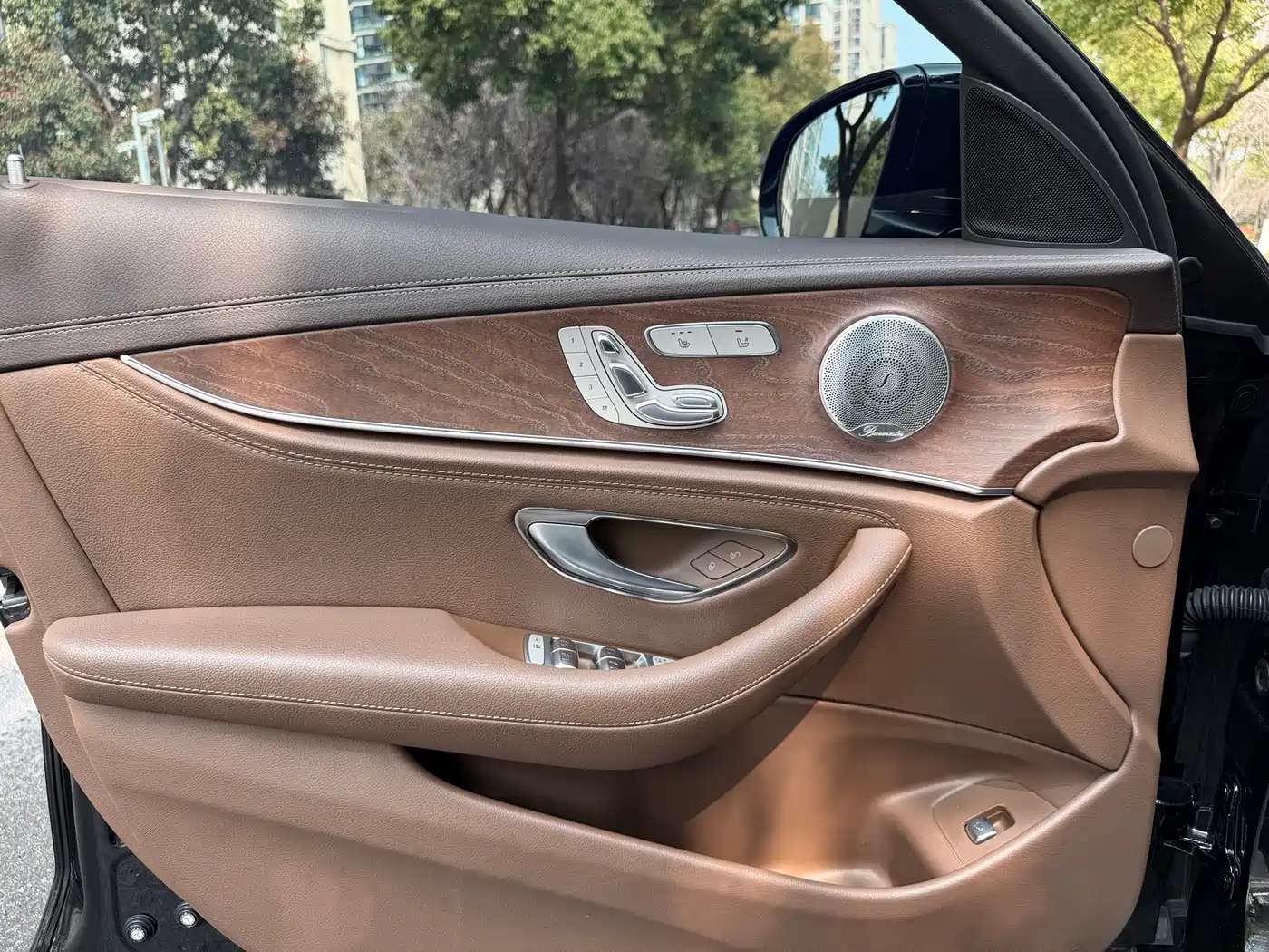 Mercedes-Benz E-Class 2023 E 300 L Luxury фото 14