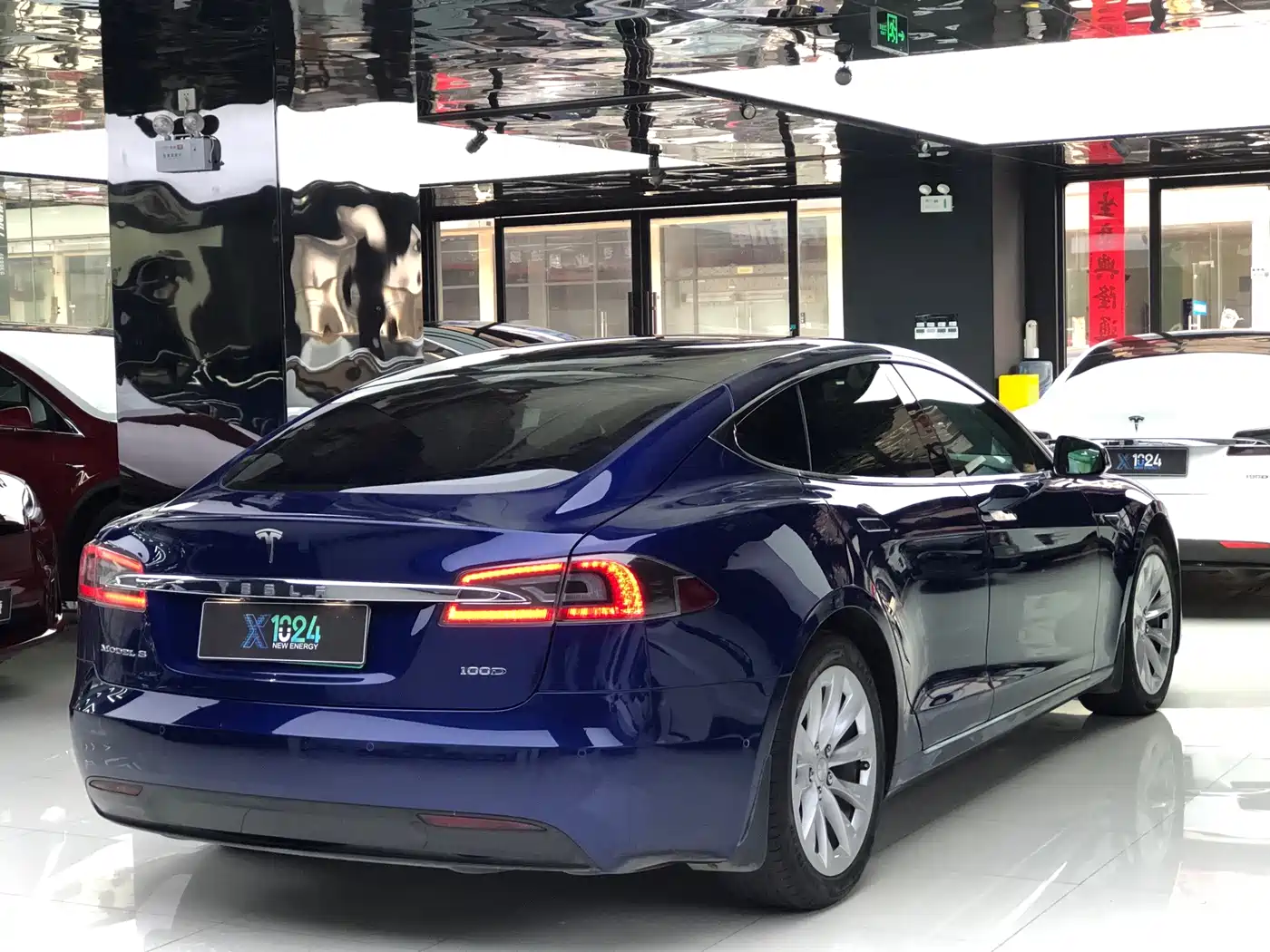 Tesla Model S 2019 2017 Model S 100D