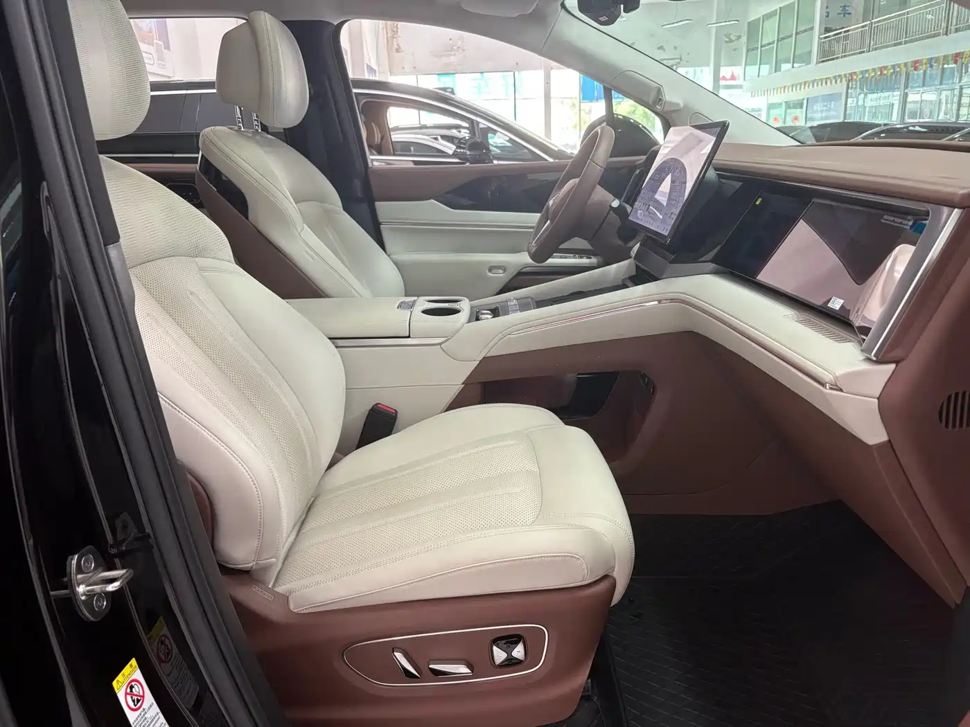 BYD Xia 2025 2025 DM-i 1.5T 180km Excellence