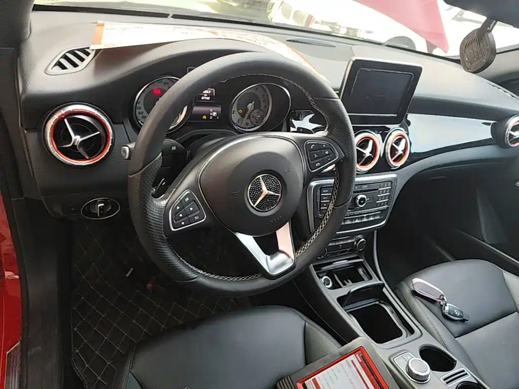 Mercedes-Benz CLA (Import) 2015 2015 CLA 200
