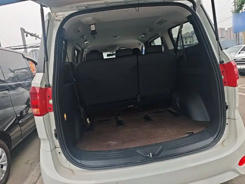 SAIC Maxus Maxus G10 2021 2.0T Automatic Elite Edition Gasoline 7-Seater фото 19