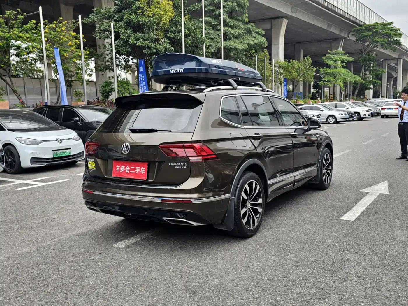 Volkswagen Tiguan L 2019 330TSI Automatic 2WD R-Line Flagship Edition China VI фото 14