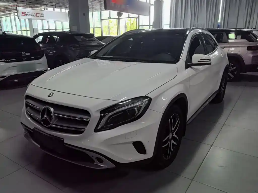 Mercedes-Benz GLA 2015 2015 GLA 220 4MATIC Fashion Edition