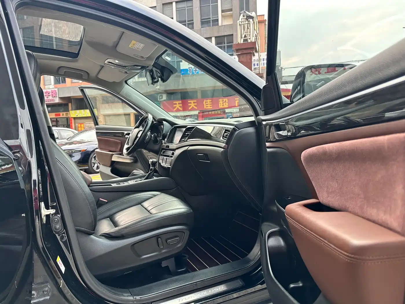 GAC Trumpchi Trumpchi GS8 2017 320T 2WD Luxury Smart Connect (7-seater) фото 8