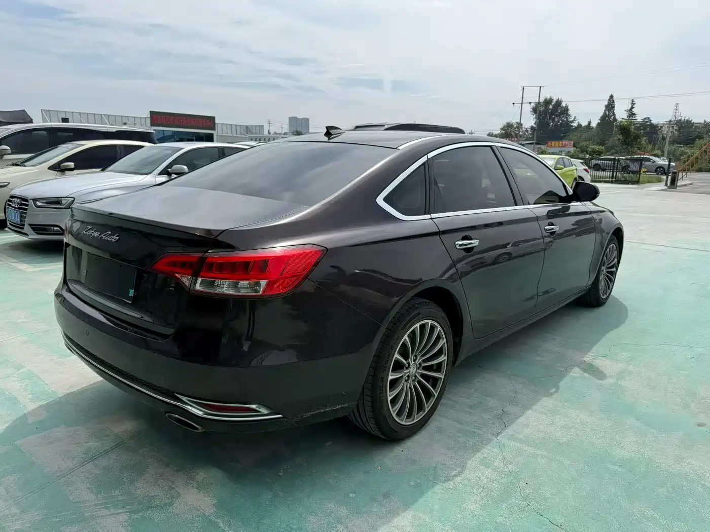 Zotye Z700 2016 2016 1.8T DCT Elegance