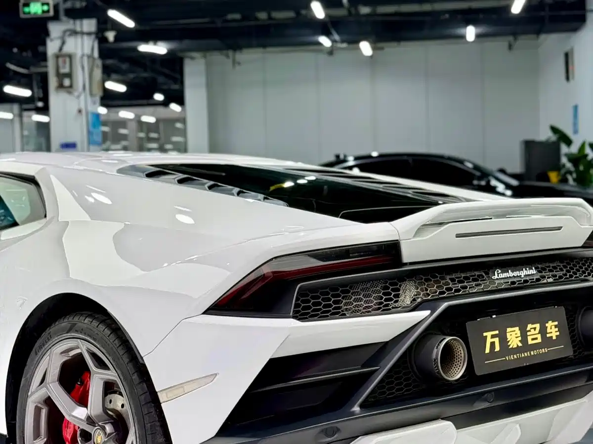 Lamborghini Huracán 2020 Huracán EVO RWD фото 11