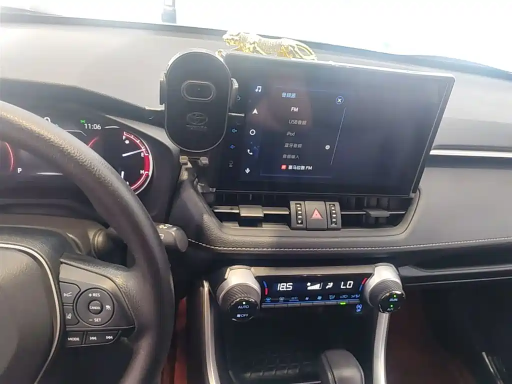 Toyota RAV4 Rongfang 2022 2.0L CVT 2WD Trend Edition фото 20