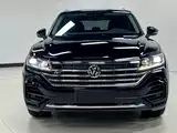 Фото 2 - Volkswagen Touareg