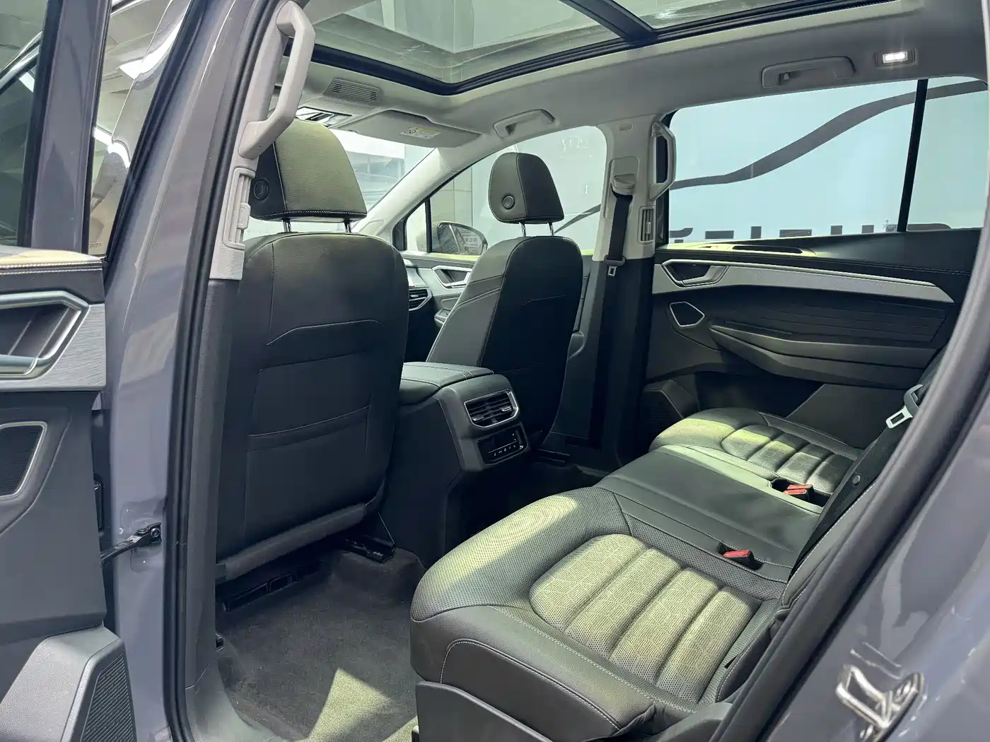 Volkswagen Talagon 2022 380TSI 4WD Luxury Premium Pro Edition 7-Seater фото 14