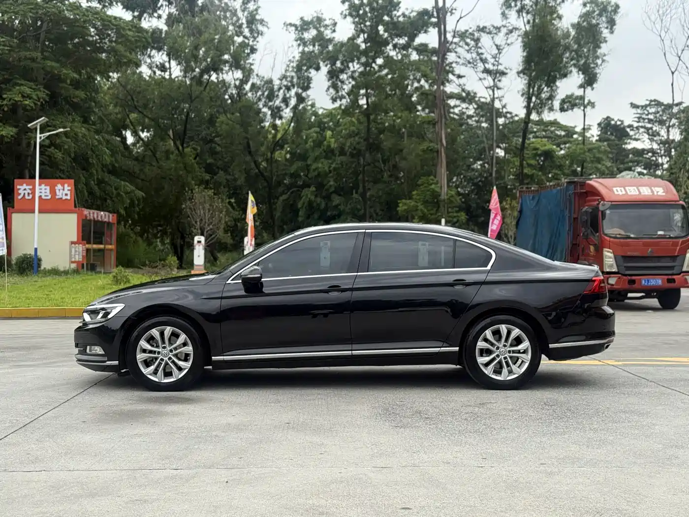 Volkswagen Magotan 2019 330TSI DSG Luxury Class China VI фото 19