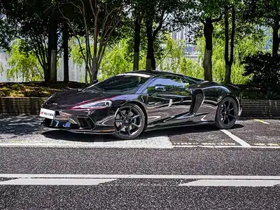 McLaren GT