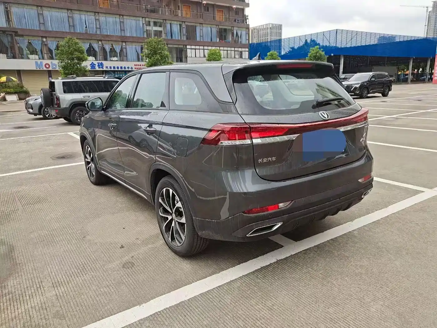 Changan X7 PLUS 2024 2024 1.5T Auto Prestige 7-Seater