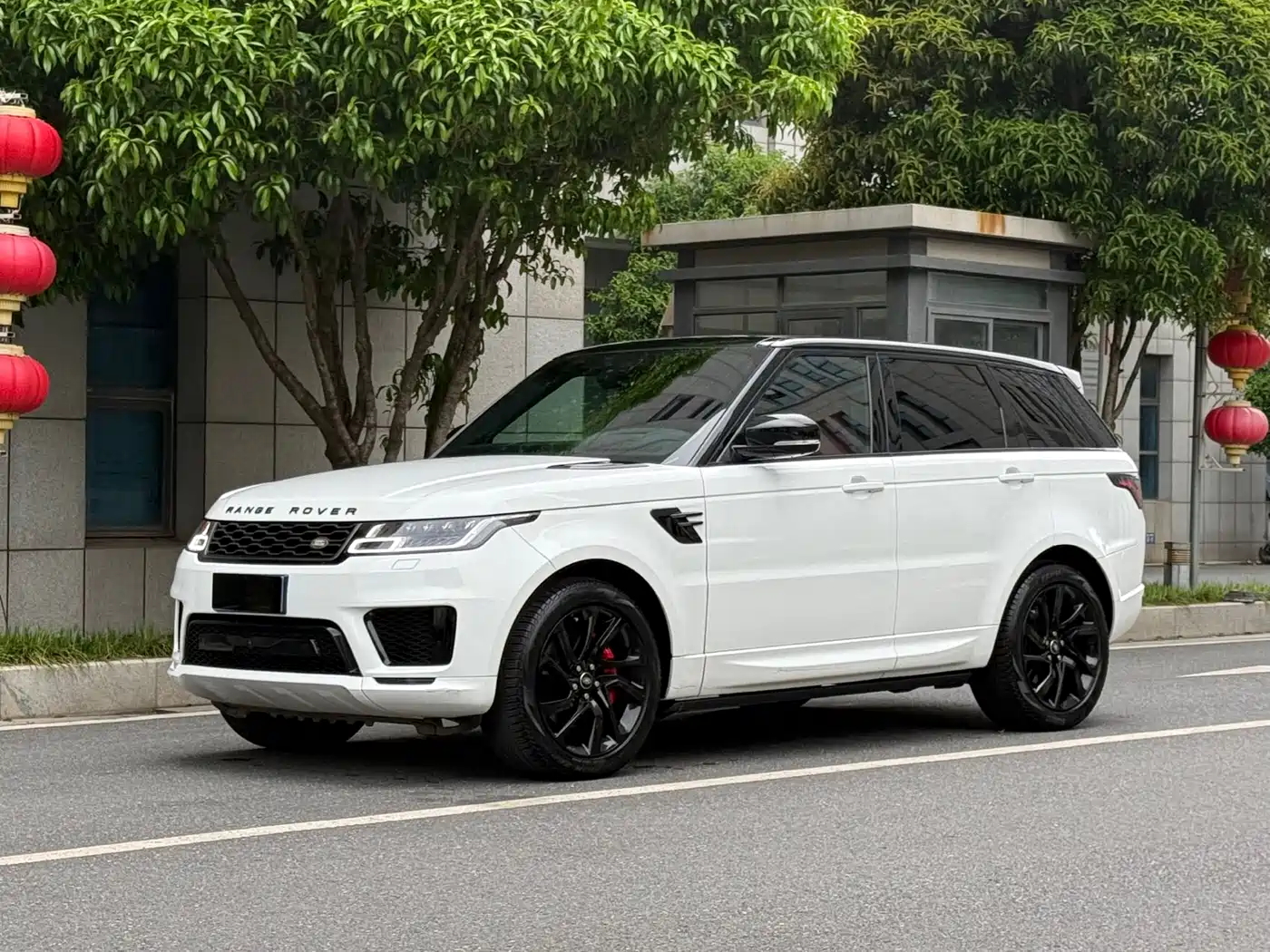 Land Rover Range Rover Sport 2020 3.0 L6 SE