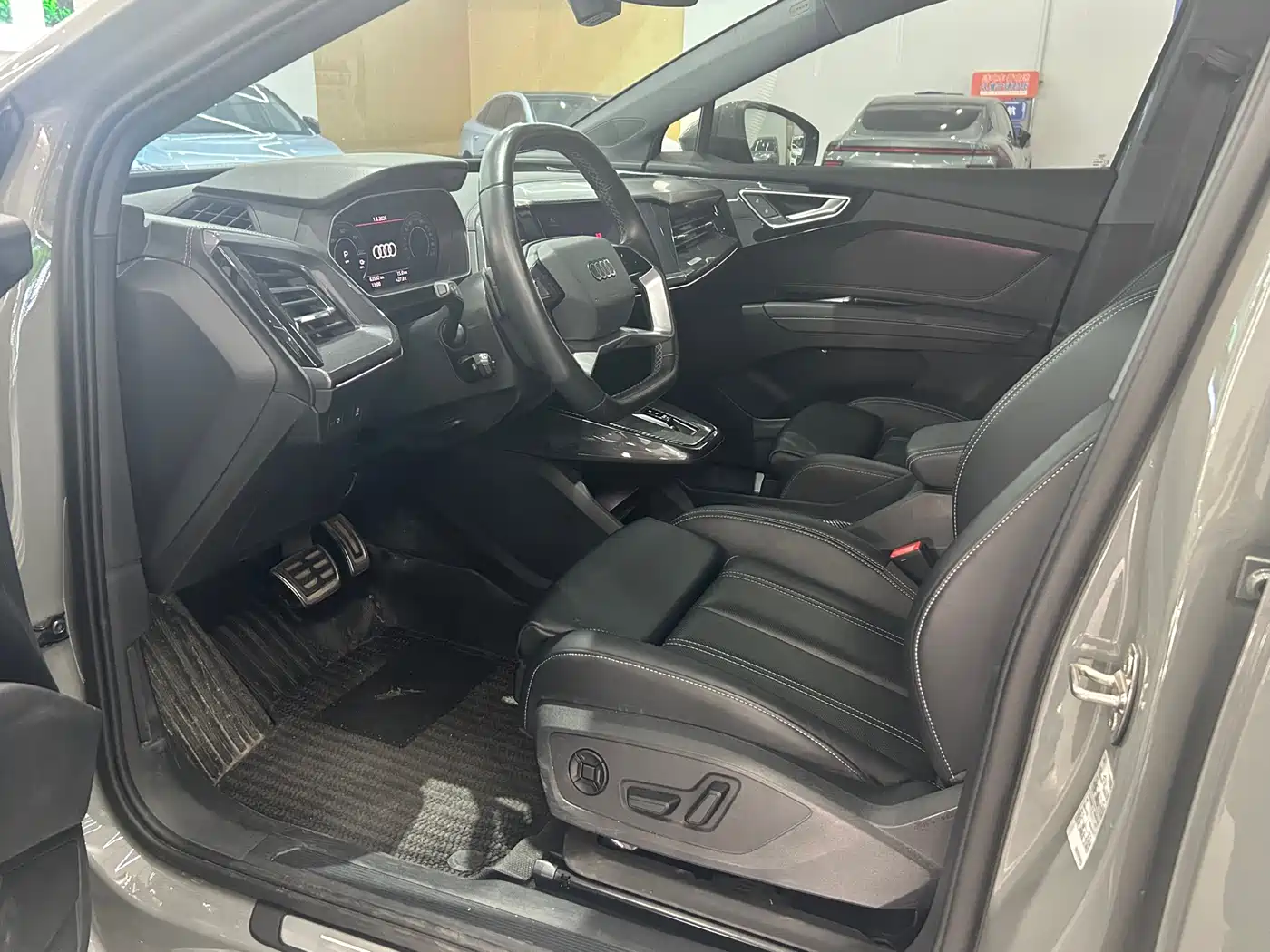 Audi Q4 e-tron 2024 40 e-tron Creation Edition фото 9