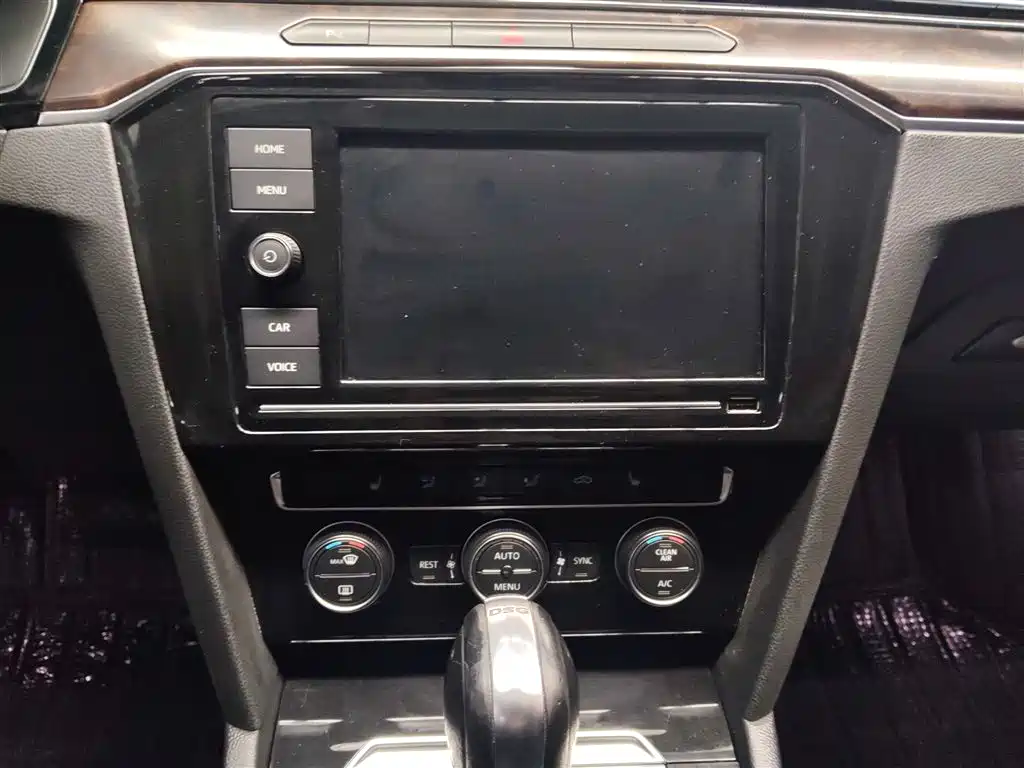 Volkswagen Magotan 2019 330TSI DSG Luxury Class China VI фото 15
