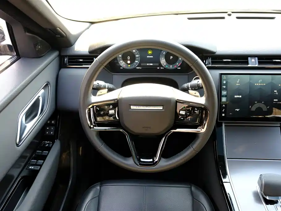 Land Rover Range Rover Velar 2025 Dynamic SE фото 10