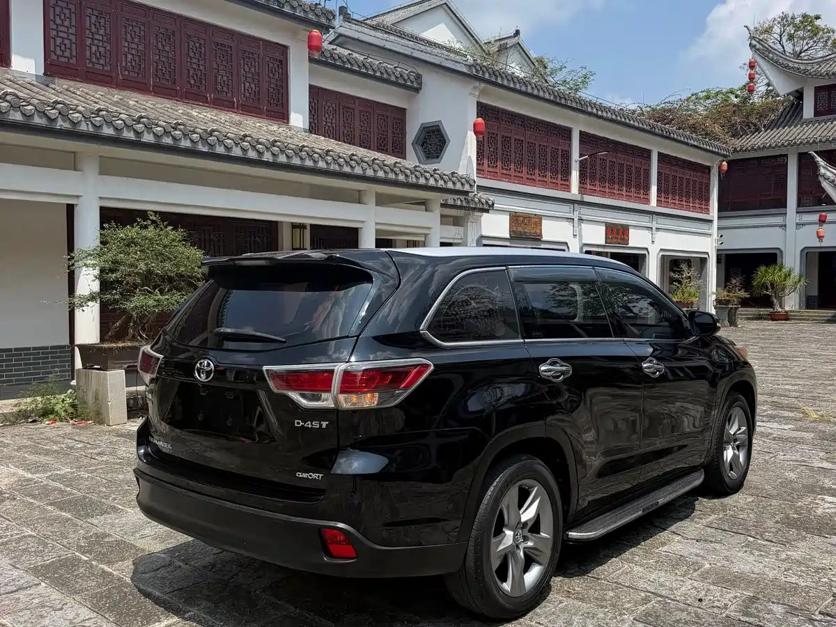 Toyota Highlander 2015 2.0T AWD Luxury Edition 7-seater фото 5