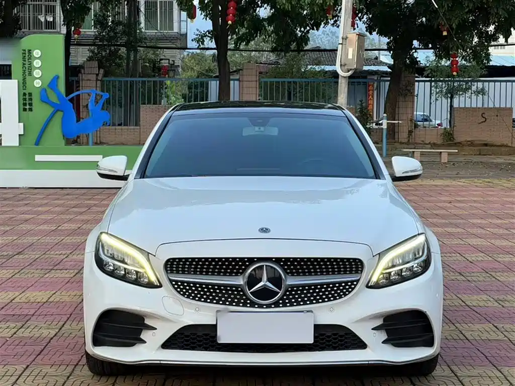 Mercedes-Benz C-Class 2019 Facelift C 260 L Sport фото 3