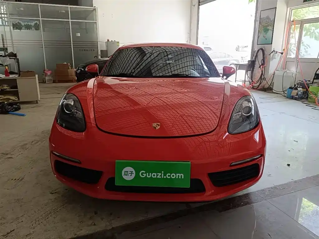 Porsche 718 2016 Cayman 2.0T фото 3