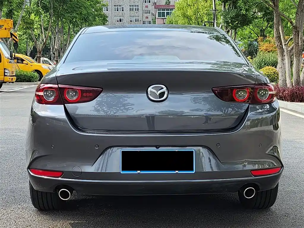 Mazda Mazda3 Axela 2020 2.0L Automatic Stylish Edition фото 14