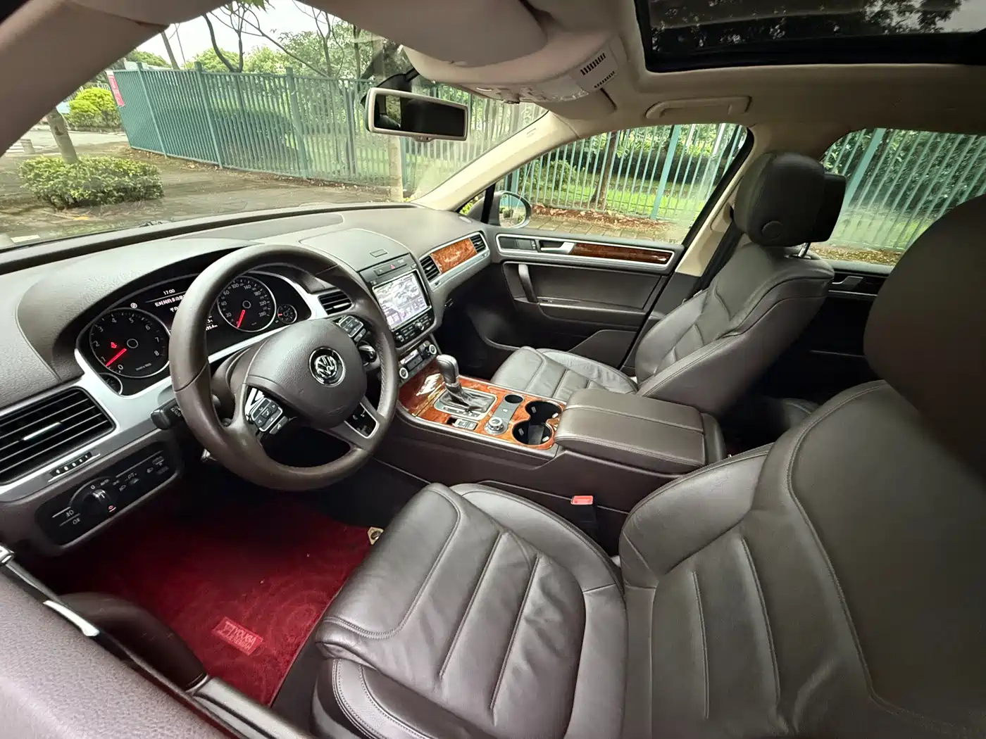 Volkswagen Touareg 2014 3.0TSI New Edge Edition фото 16