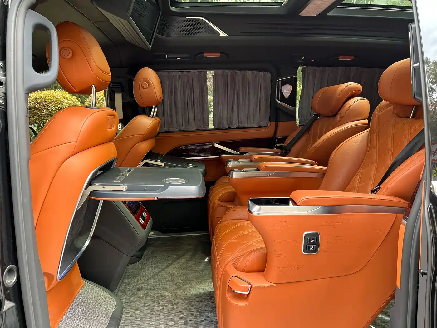 Mercedes-Benz V-Class 2022 V 260 L Long Wheelbase Luxury Edition фото 20
