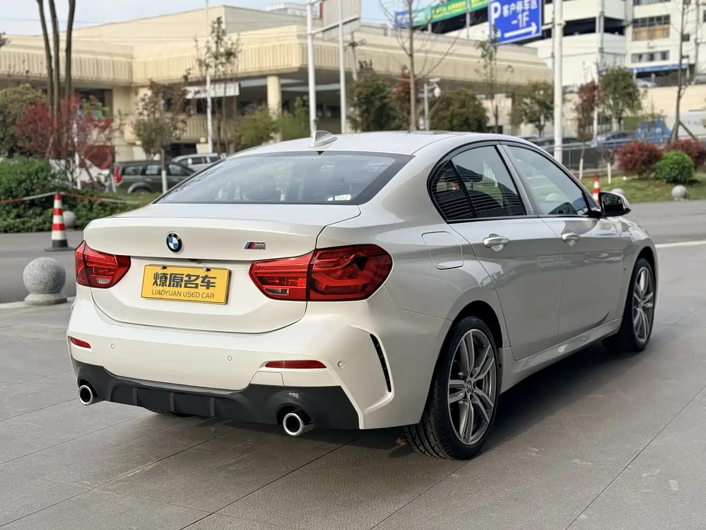 BMW 1 Series 2020 Model 125i Leading M Sport Package фото 7