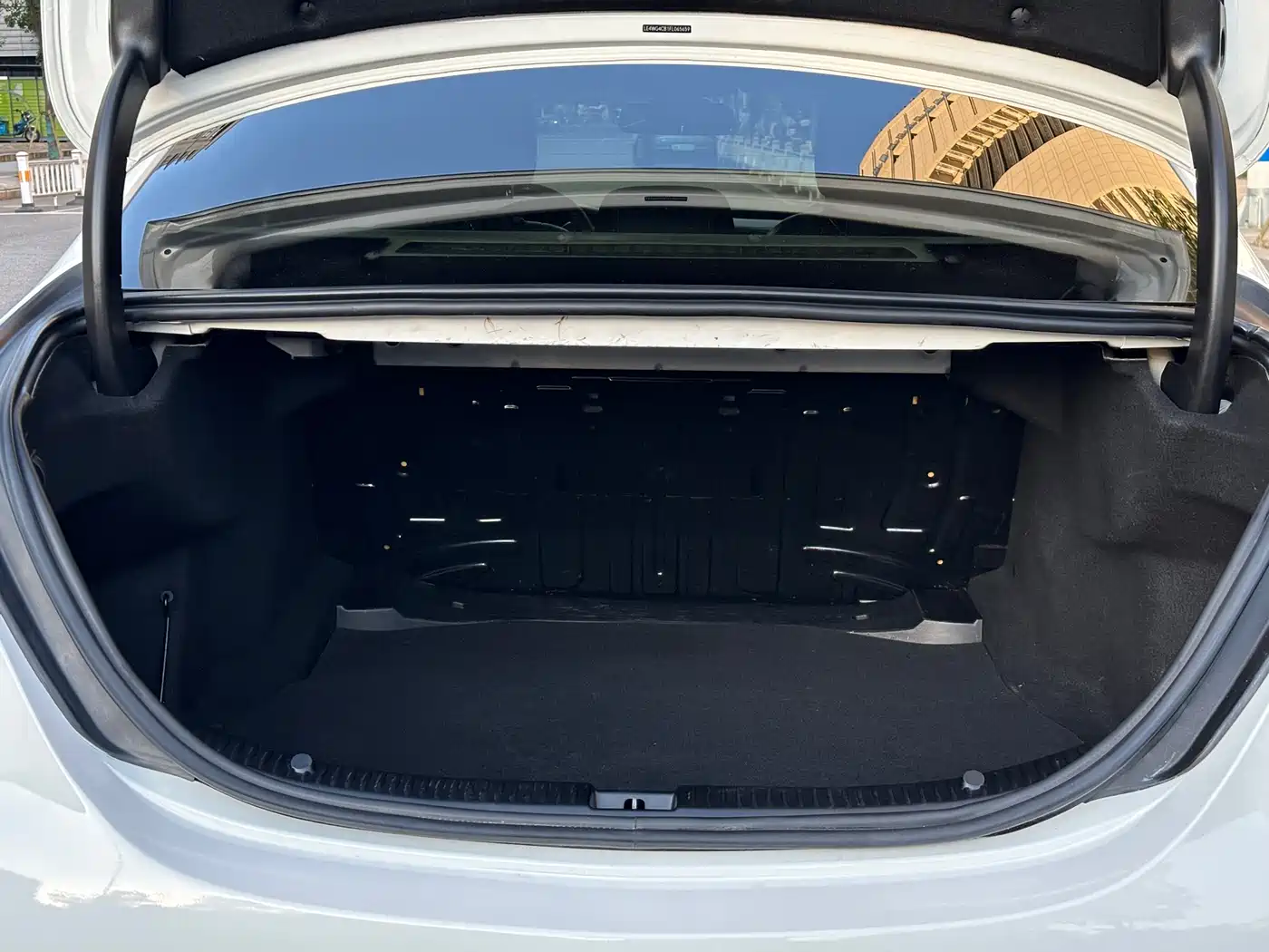 Mercedes-Benz C-Class 2015 Facelift C 200 L Sport фото 17